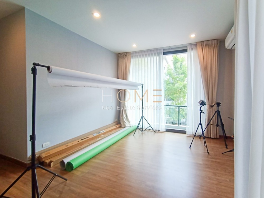 ขายบ้านเลียบทางด่วนรามอินทรา : บ้านเดี่ยว บ้านกลางเมือง คลาสเซ่ เอกมัย - รามอินทรา / 4 ห้องนอน (ขายพร้อมผู้เช่า), Baan Klang Muang Classe Ekkamai - Ramintra / Detached House 4 Bedrooms (SALE WITH TENANT) TAN486