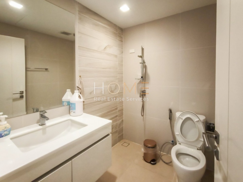 ขายบ้านเลียบทางด่วนรามอินทรา : บ้านเดี่ยว บ้านกลางเมือง คลาสเซ่ เอกมัย - รามอินทรา / 4 ห้องนอน (ขายพร้อมผู้เช่า), Baan Klang Muang Classe Ekkamai - Ramintra / Detached House 4 Bedrooms (SALE WITH TENANT) TAN486