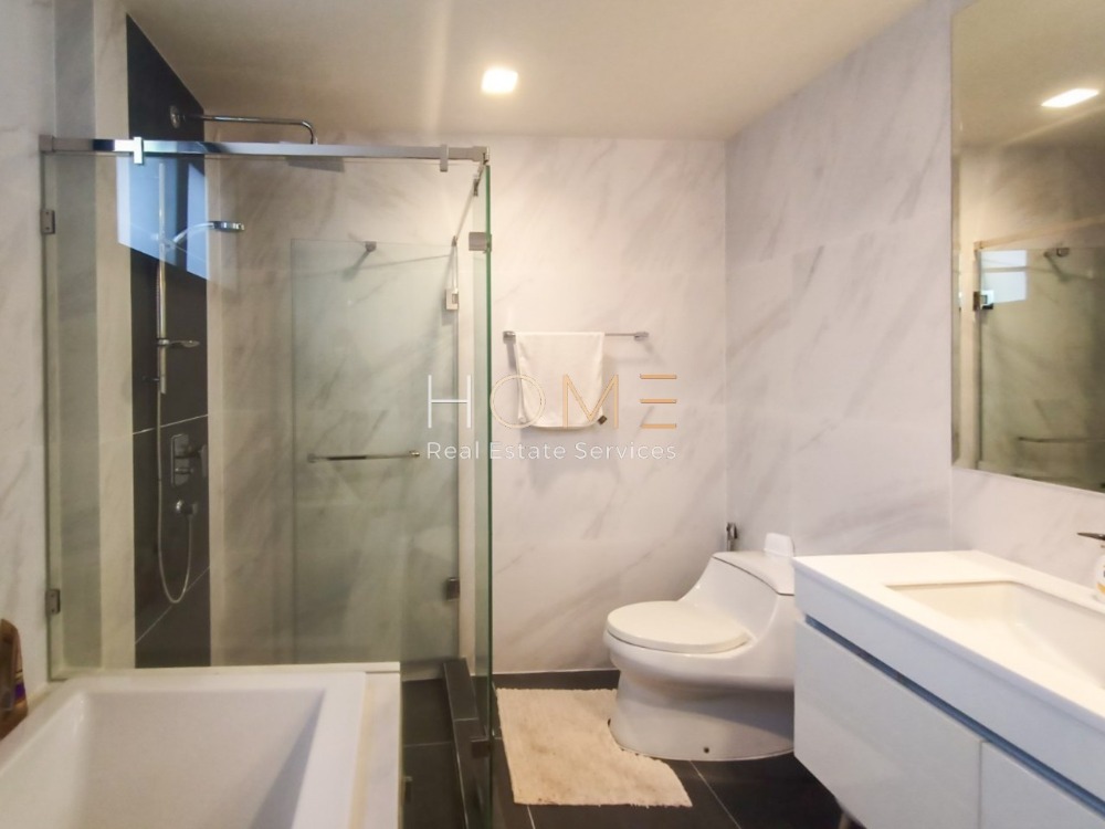 ขายบ้านเลียบทางด่วนรามอินทรา : บ้านเดี่ยว บ้านกลางเมือง คลาสเซ่ เอกมัย - รามอินทรา / 4 ห้องนอน (ขายพร้อมผู้เช่า), Baan Klang Muang Classe Ekkamai - Ramintra / Detached House 4 Bedrooms (SALE WITH TENANT) TAN486