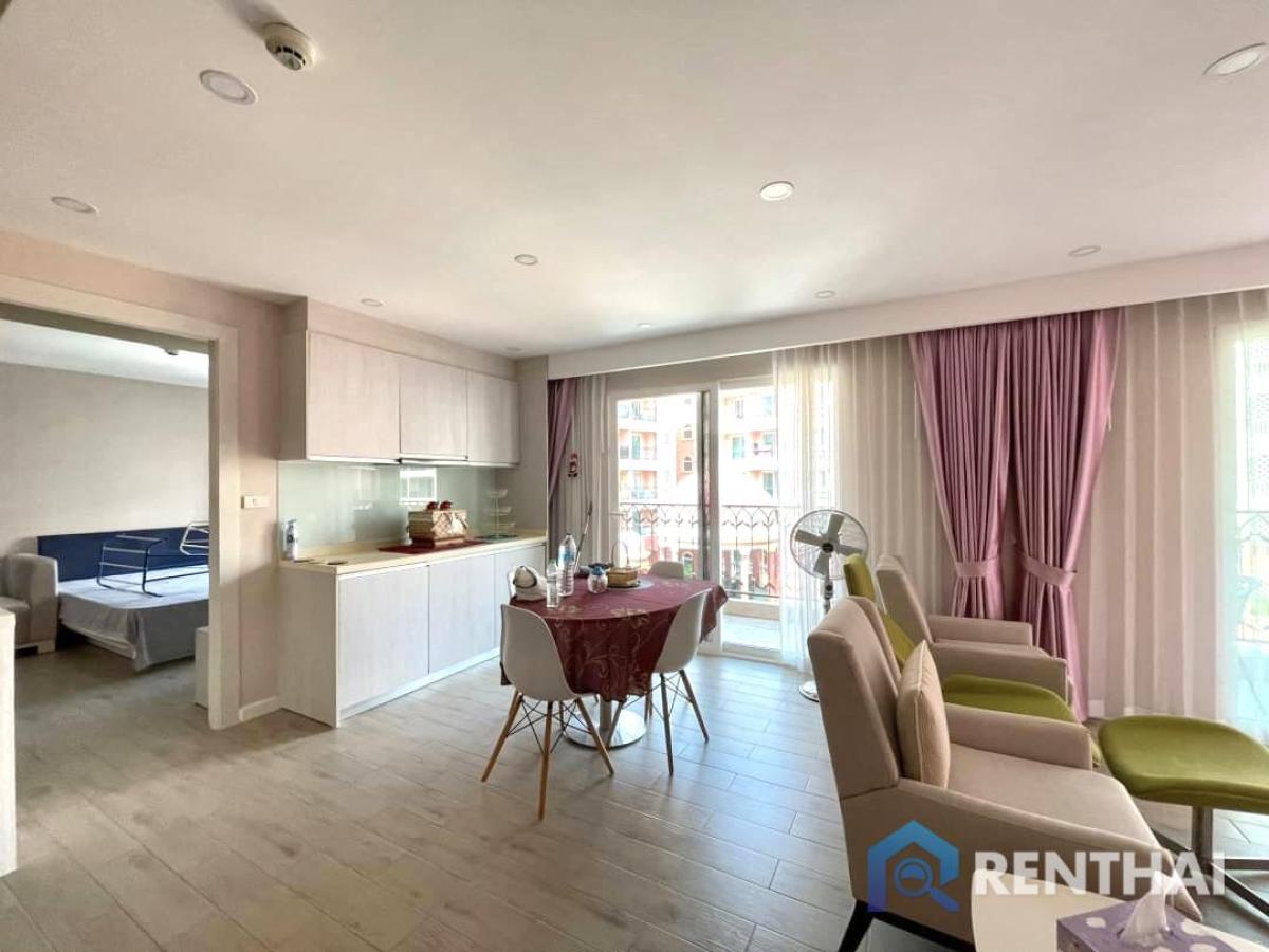 For SaleCondoPattaya, Bangsaen, Chonburi : Resort style condo 2beds 2baths for sale special unit 105 sqm. Pool view