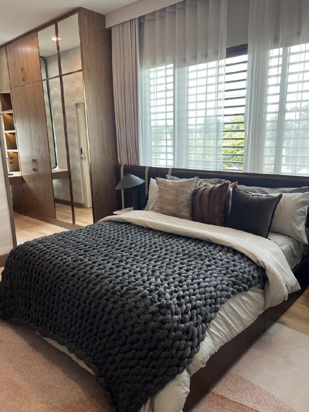 For RentHousePattanakan, Srinakarin : Burasiri Krungthep Kreetha For Rent