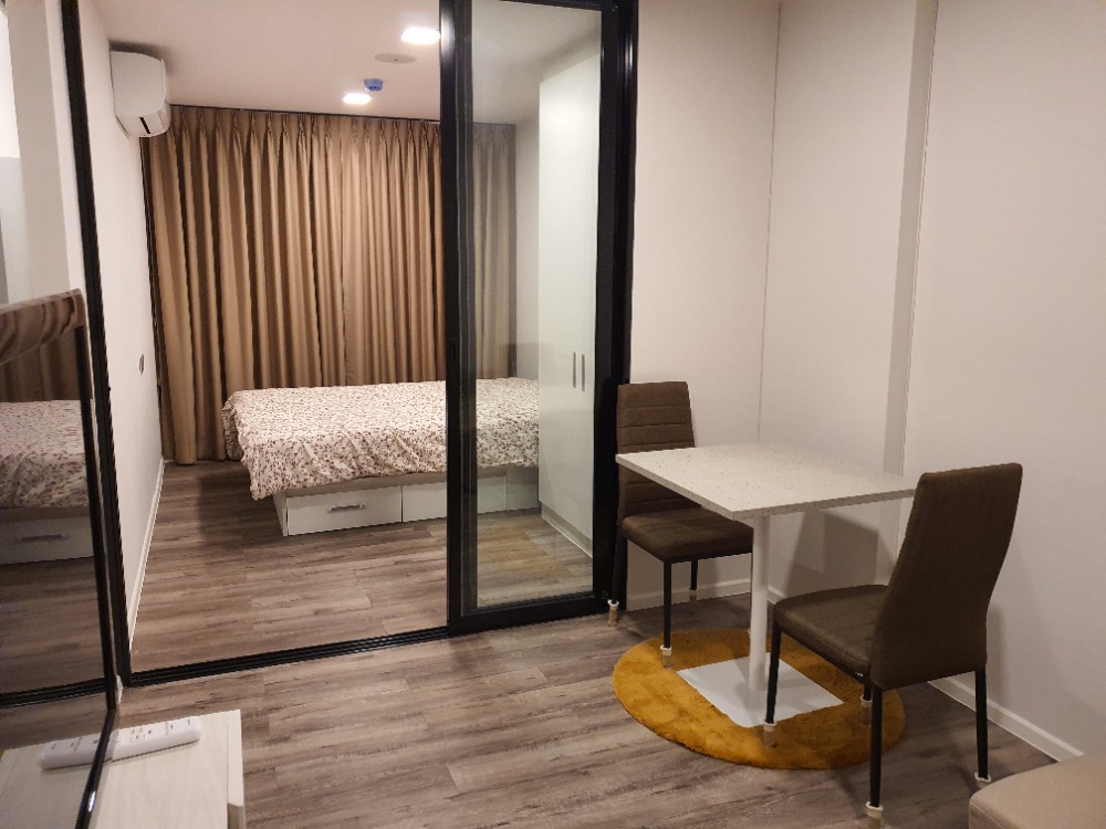 For RentCondoChaengwatana, Muangthong : Low Rise Condo for rent, Atmoz Chaengwattana, fully furnished, ready to move in. Room size 29 square meters, Building B, 3rd floor .