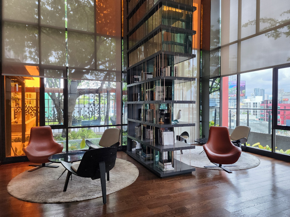 ขายคอนโดลาดพร้าว เซ็นทรัลลาดพร้าว : Whizdom Avenue รัชดา-ลาดพร้าว คอนโดหรูติด MRT ลาดพร้าว