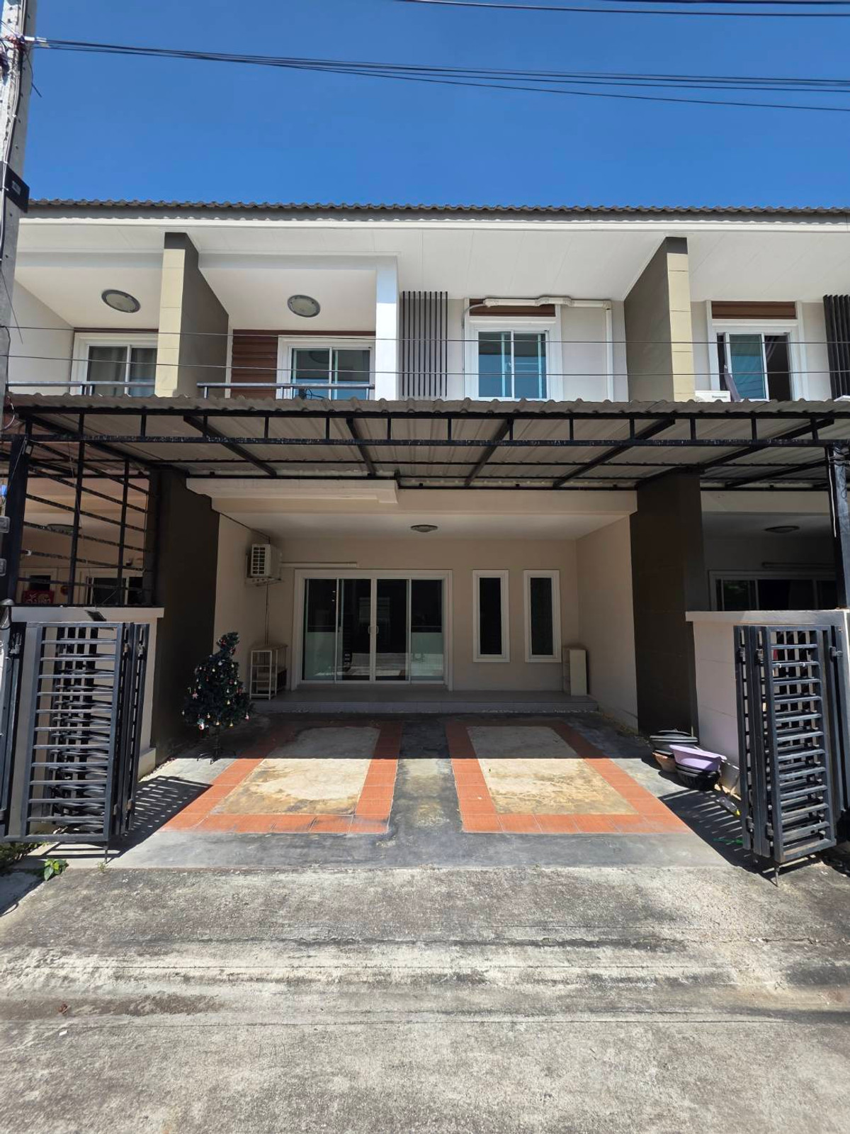 ให้เช่าทาวน์โฮมนครปฐม : ให้เช่าทาวน์โฮม บ้านอยู่สบายสนามกีฬา โซน เลียบคลอง ใกล้ เซ็นทรัล นครปฐม เพียง 5 นาที