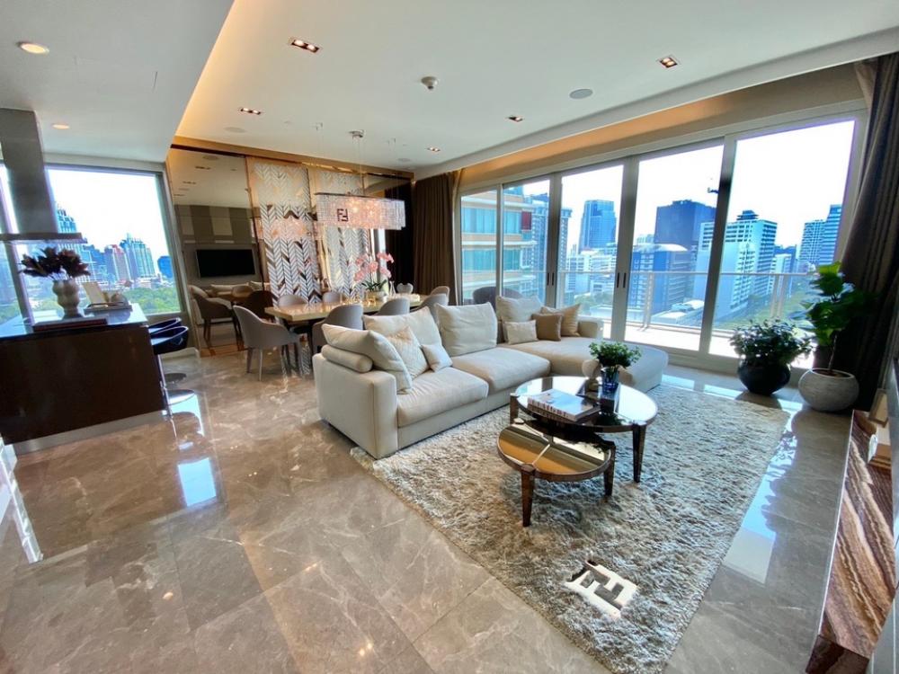 ให้เช่าคอนโดวิทยุ ชิดลม หลังสวน : •Freehold Condominium at 185 Rajdamri Condominium 2Bed2Bath 200,000/ month