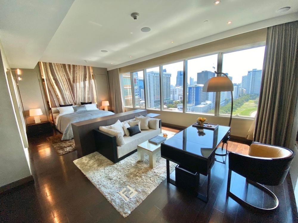 ให้เช่าคอนโดวิทยุ ชิดลม หลังสวน : •Freehold Condominium at 185 Rajdamri Condominium 2Bed2Bath 200,000/ month