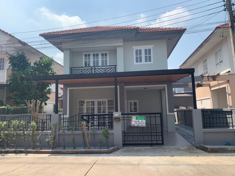 ขายบ้านนวมินทร์ รามอินทรา : ขายถูก บ้านเดี่ยว 2 ชั้น 39.4 ตร.วา ใกล้สวน หมู่บ้านบุรีรมย์ รามอินทรา-ซาฟารี  ซ.เลียบคลองสอง 23 บ้านมี 3 ห้องนอน 2 ห้องน้ำ