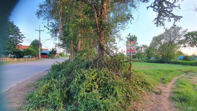 For SaleLandKorat Nakhon Ratchasima : Land for sale near the Sung Noen Subdistrict Administrative Organization, 14 rai, suitable for housing development, factory, warehouse.