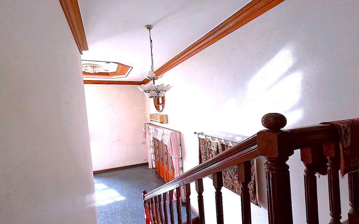 For SaleHouseRama 2, Bang Khun Thian : For sale or rent, single house, Chicha Country Club Village, Rama 2, 91.2 sq m. Decorated with good wood throughout the house, strong structure