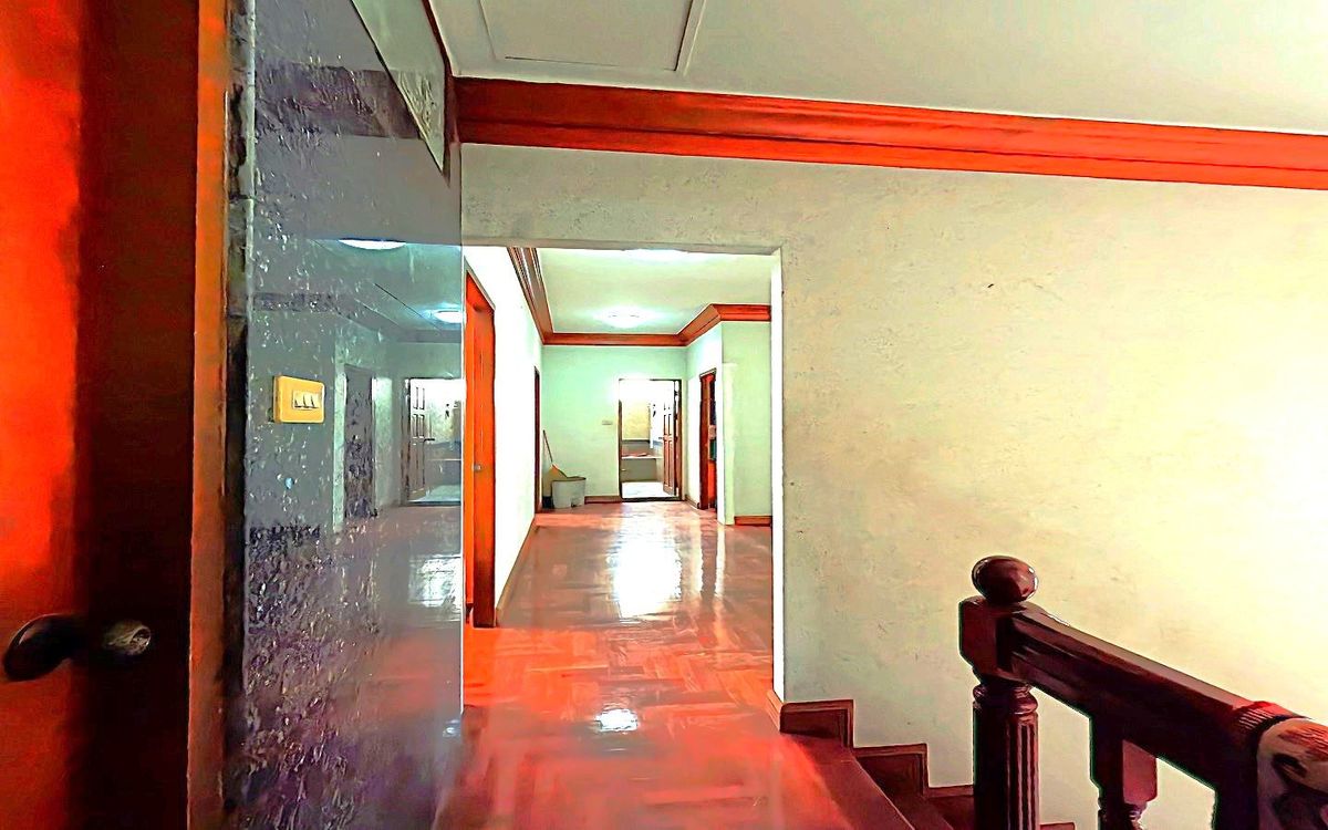 For SaleHouseRama 2, Bang Khun Thian : For sale or rent, single house, Chicha Country Club Village, Rama 2, 91.2 sq m. Decorated with good wood throughout the house, strong structure