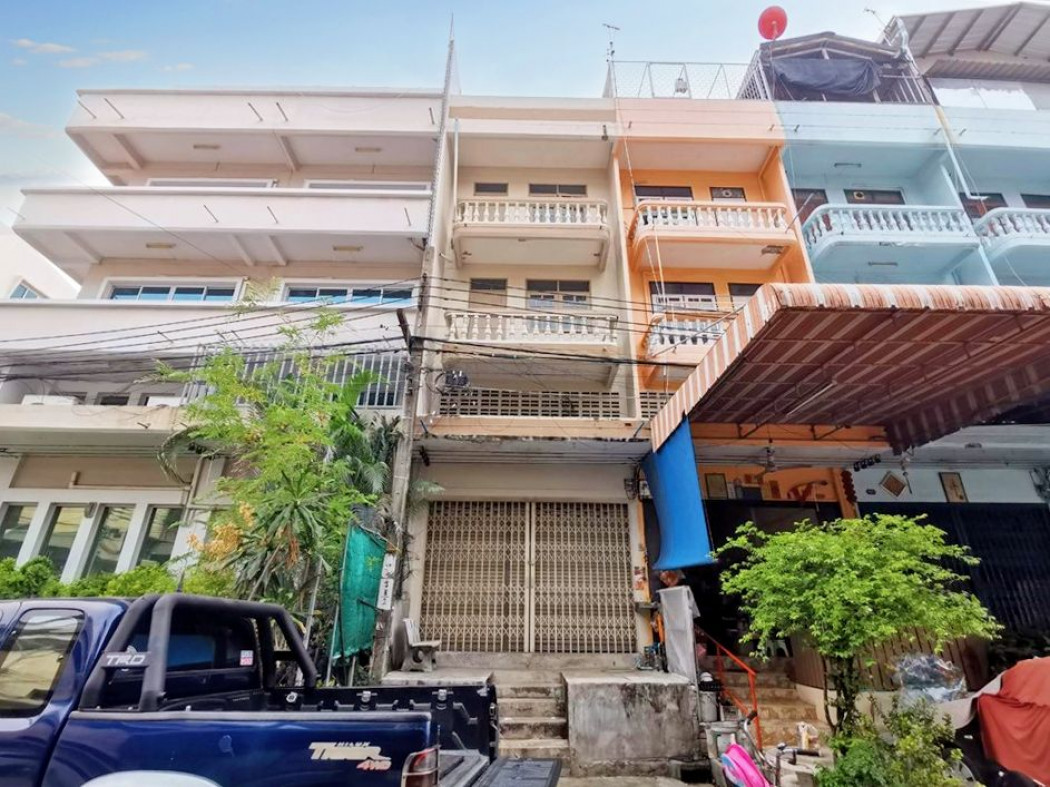 For SaleShop HouseRama 2, Bang Khun Thian : Commercial building 3.5 fl for sale, Ekkachai 4 Vill Rama 2 Soi 75, 20 sqw, main road, ideal for commercial store Warehouse or mini factory