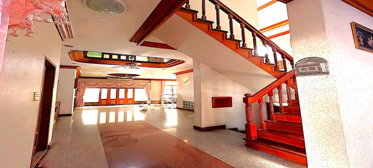 For SaleHouseRama 2, Bang Khun Thian : For sale or rent, single house, Chicha Country Club Village, Rama 2, 91.2 sq m. Decorated with good wood throughout the house, strong structure