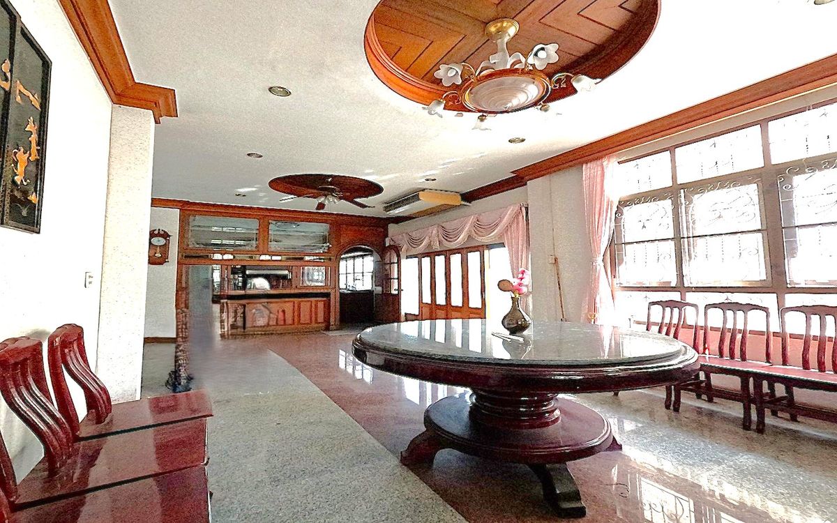 For SaleHouseRama 2, Bang Khun Thian : For sale or rent, single house, Chicha Country Club Village, Rama 2, 91.2 sq m. Decorated with good wood throughout the house, strong structure