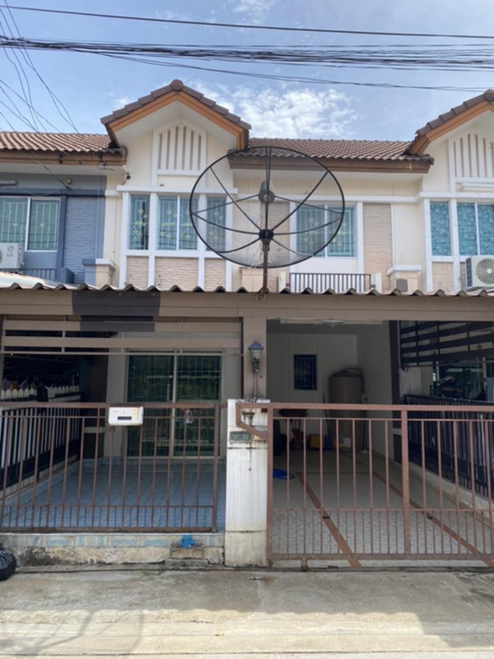For SaleTownhomeRama5, Ratchapruek, Bangkruai : Townhouse for sale, 2 floors, 3 bedrooms, 2 bathrooms [Owner selling it himself] No agents accepted. Pruksa Ville 22 Project, Rama 5-2, Mueang District, Nonthaburi