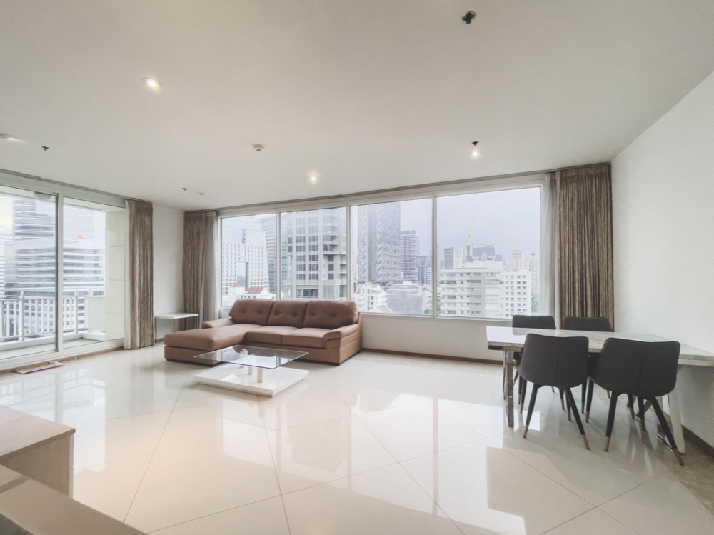 ให้เช่าคอนโดสาทร นราธิวาส : Empire place พร้อมให้เช่า 31 กรกฎาคม 2568 , 2 ห้องนอน ใกล้ BTS Chong Nonsi
