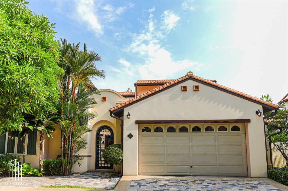 ขายบ้านบางนา แบริ่ง ลาซาล : House For SALE with Tenant *** Magnolia Southern California House *** ดีไซน์หรู California Style พร้อมสระว่ายน้ำส่วนตัว ทำเลดีที่สุดในเส้นบางนา-ตราด @34.5 MB