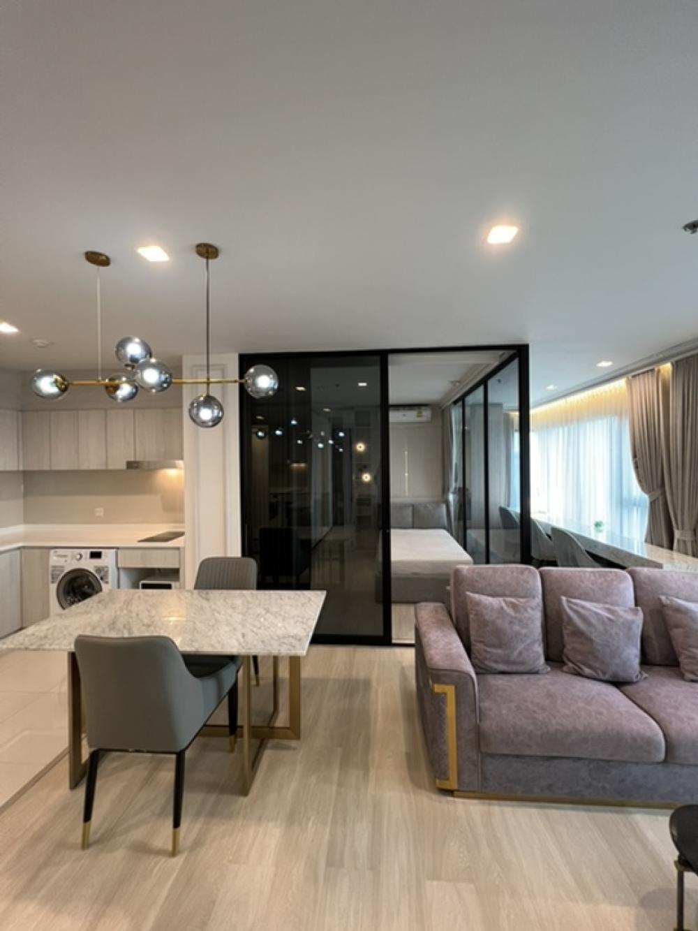 For RentCondoWitthayu, Chidlom, Langsuan, Ploenchit : Condo for rent, Life one wireless 50,000 baht, 2 bedrooms, 63 sq m. BTS Ploenchit (550 meters), BTS Chidlom (900 meters), ARL Ratchaprarop (1.6 km.), near Wireless, Chidlom, Ploenchit, New Petchburi, Sukhumvit, Rama 9,