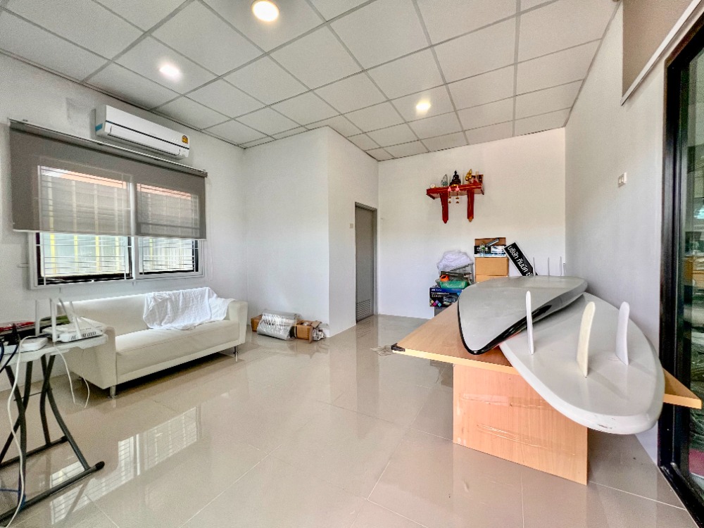 ขายโกดังปทุมธานี รังสิต ธรรมศาสตร์ : ขาย/ให้เช่า ที่ดินพร้อมสถานประกอบกิจการ ลำลูกกา คลอง 4 ขนาด 100 ตร.วา กว้าง 25 เมตร ลึก 16 เมตร