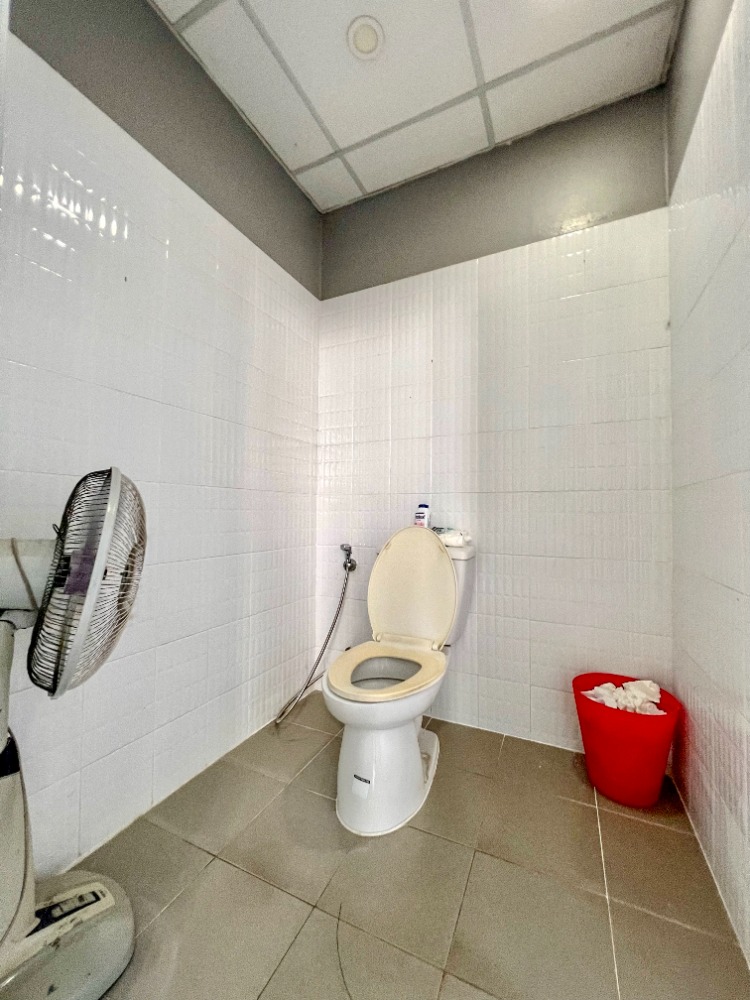 ขายโกดังปทุมธานี รังสิต ธรรมศาสตร์ : ขาย/ให้เช่า ที่ดินพร้อมสถานประกอบกิจการ ลำลูกกา คลอง 4 ขนาด 100 ตร.วา กว้าง 25 เมตร ลึก 16 เมตร