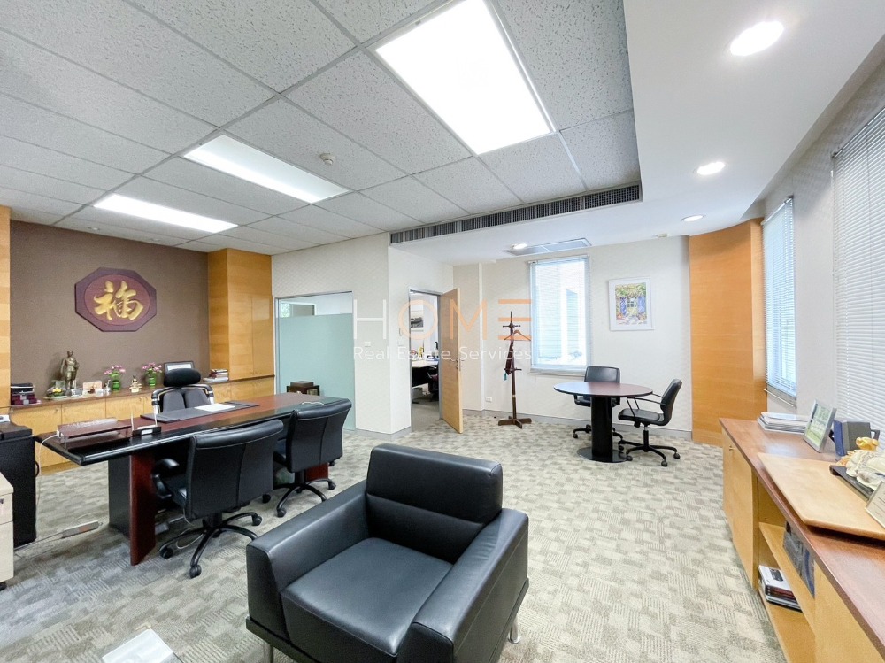 ขายสำนักงานแจ้งวัฒนะ เมืองทอง : ออฟฟิศ พร้อมโกดัง และที่จอดรถ ✨ อาคารสำนักงาน แจ้งวัฒนะ 13 ใกล้ BTS ศูนย์ราชการ / 3 ชั้น (ขาย), Office Building Chaengwattana 13 / 3 Storey (FOR SALE) T539