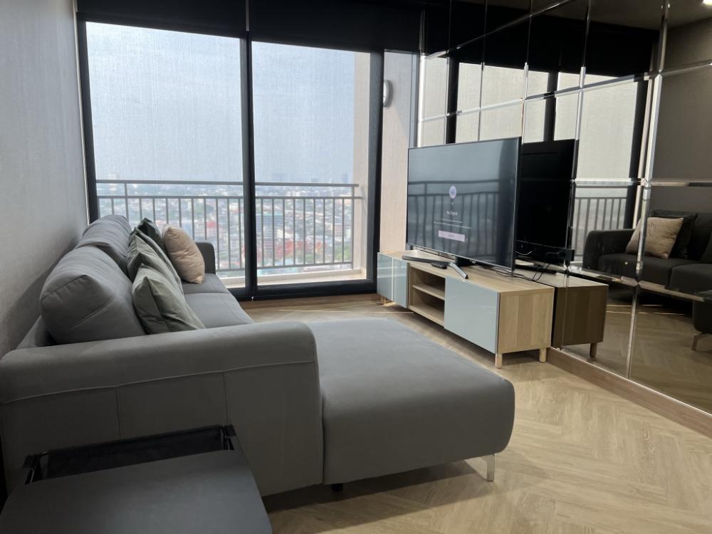 For RentCondoPinklao, Charansanitwong : For rent: Supalai Loft, Yaek Fai Chai, 22nd floor.