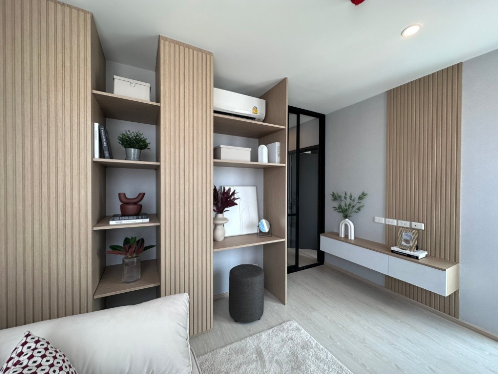 ขายคอนโดอ่อนนุช อุดมสุข : LAST UNIT 1 bedroom XL วิวสระว่ายน้ำโครงการ 41 sqm @ Elio Del Nest ราคาที่ดีที่สุด 3.69 ล้านเท่านั้น  ติดต่อ คุณออย 098-292-4151