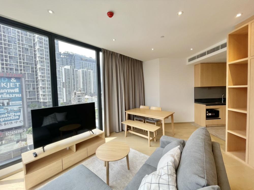 For RentCondoRama9, Petchburi, RCA : Rent Ashton Asoke-Rama 9, new room, beautiful decoration, MUJI 2 bedrooms, 2 bathrooms, comes with washing machines/baking