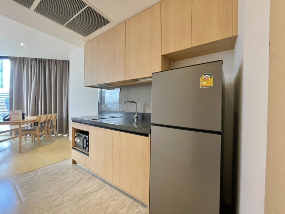 For RentCondoRama9, Petchburi, RCA : Rent Ashton Asoke-Rama 9, new room, beautiful decoration, MUJI 2 bedrooms, 2 bathrooms, comes with washing machines/baking