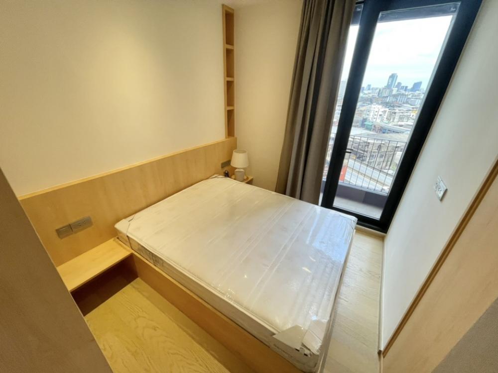 For RentCondoRama9, Petchburi, RCA : Rent Ashton Asoke-Rama 9, new room, beautiful decoration, MUJI 2 bedrooms, 2 bathrooms, comes with washing machines/baking