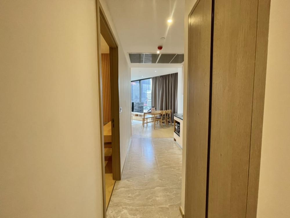 For RentCondoRama9, Petchburi, RCA : Rent Ashton Asoke-Rama 9, new room, beautiful decoration, MUJI 2 bedrooms, 2 bathrooms, comes with washing machines/baking