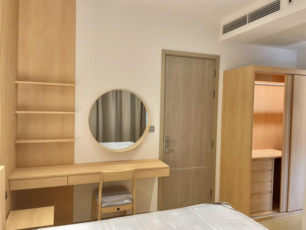 For RentCondoRama9, Petchburi, RCA : Rent Ashton Asoke-Rama 9, new room, beautiful decoration, MUJI 2 bedrooms, 2 bathrooms, comes with washing machines/baking