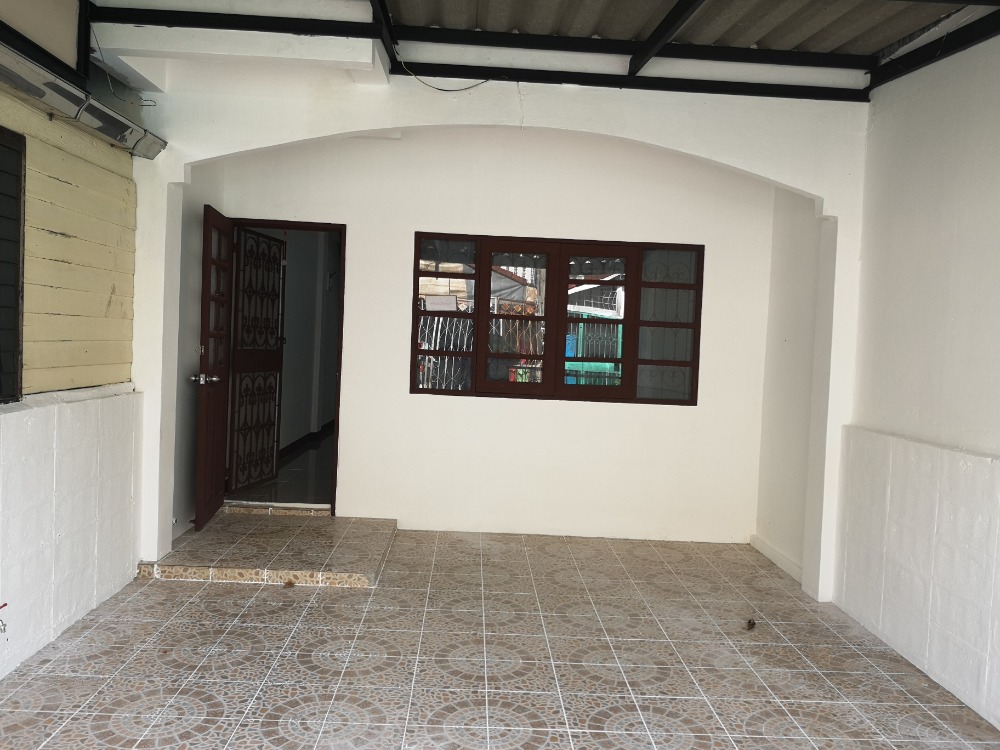 ขายทาวน์โฮมนวมินทร์ รามอินทรา : ต่ำกว่าล้าน! บ้านพร้อมอยู่ ผ่อนถูกกว่าค่าเช่า ใกล้รถไฟฟ้า