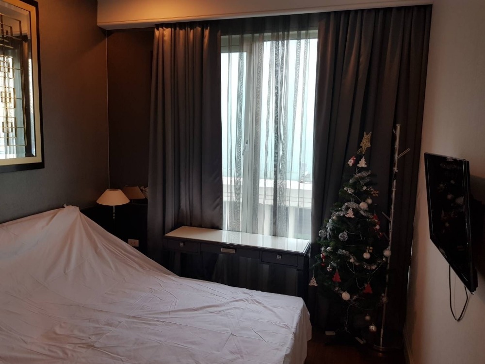 ให้เช่าคอนโดวิทยุ ชิดลม หลังสวน : For Rent Q langsuan 3beds high floor F/F & Ready to move in