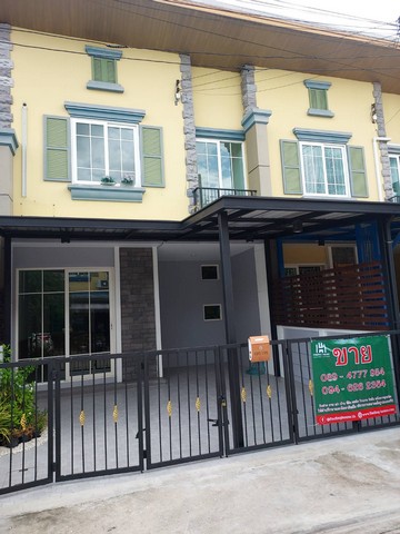 For SaleTownhomePattanakan, Srinakarin : Townhome for sale, GoldenTown2, On Nut 65, a new development, Renovate the whole house