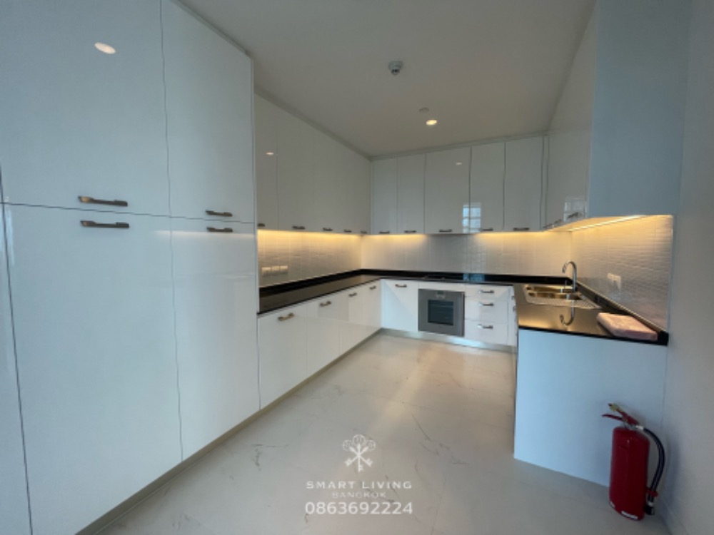 ให้เช่าคอนโดวิทยุ ชิดลม หลังสวน : ให้เช่า 185 Rajadamri  ,3ห้องนอน ,ตกแต่งหรูหรา ,ชั้นสูง วิวดี ใกล้ BTS ราชดำริ