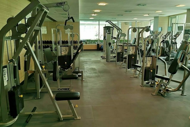 For RentCondoWitthayu, Chidlom, Langsuan, Ploenchit : 4 Bedroom Unit for Rent at The Park Chidlom, near BTS Chit Lom & MRT Si Lom