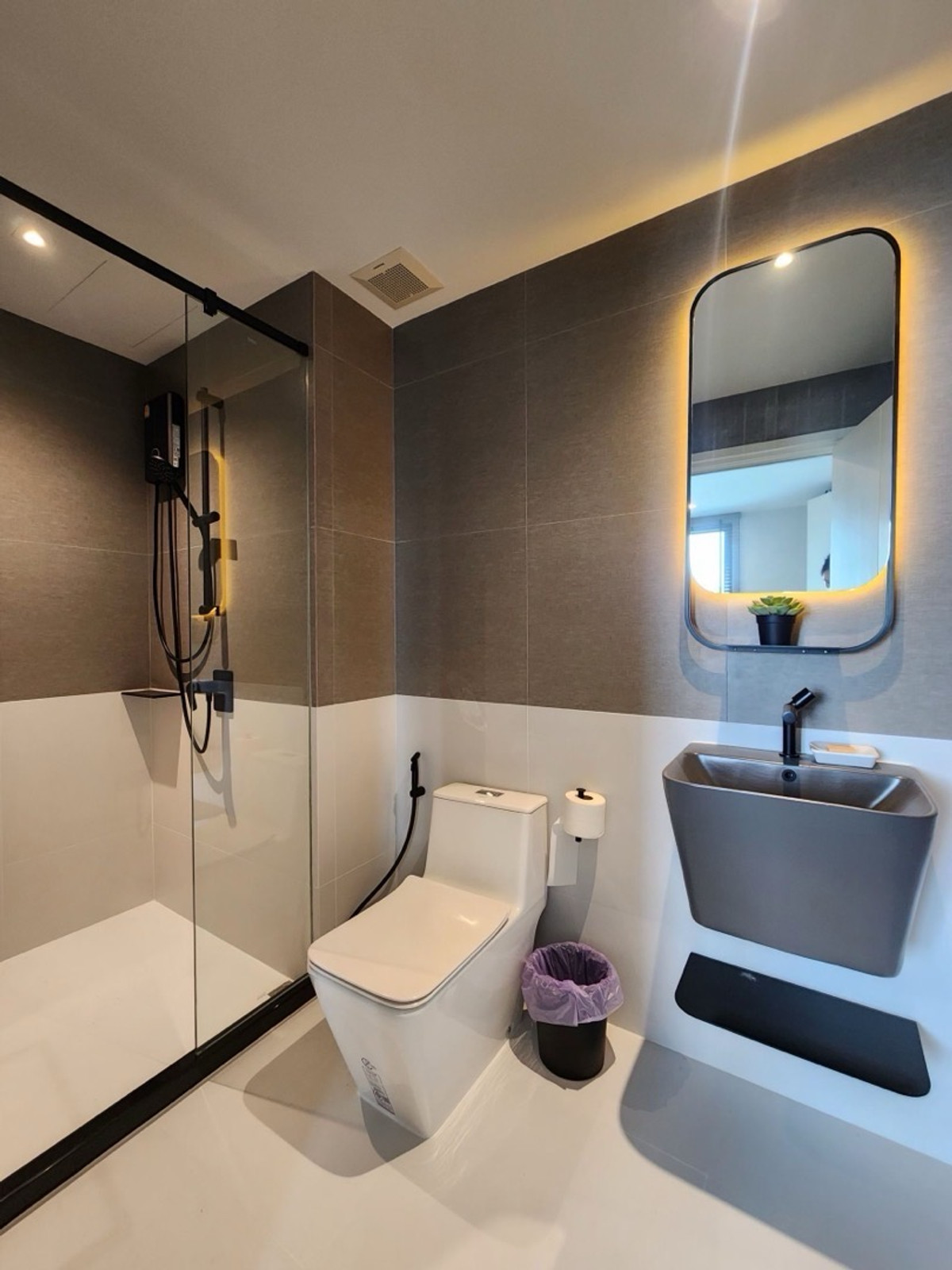 ให้เช่าคอนโดพระราม 3 สาธุประดิษฐ์ : 🔥เช่า 2ห้องนอน2 ห้องน้ำ เฟอร์ครบ ห้องสวย เดอะคีย์พระราม 3