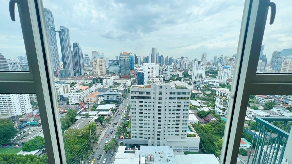 For RentCondoSukhumvit, Asoke, Thonglor : For rent IVY THONGLOR, 4 bedrooms near BTS Thonglor.