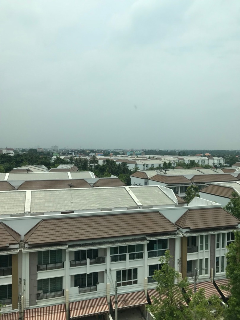 For SaleCondoThaphra, Talat Phlu, Wutthakat : The owner sells it himself, Aspire Sathorn, Brick Zone, 1 bedroom, high floor, corner room, Fully Furnished with tenants, a great investment, only 1.69 million, plus free transfer of everything...!!!