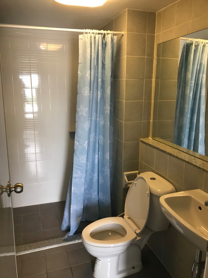 For SaleCondoThaphra, Talat Phlu, Wutthakat : The owner sells it himself, Aspire Sathorn, Brick Zone, 1 bedroom, high floor, corner room, Fully Furnished with tenants, a great investment, only 1.69 million, plus free transfer of everything...!!!