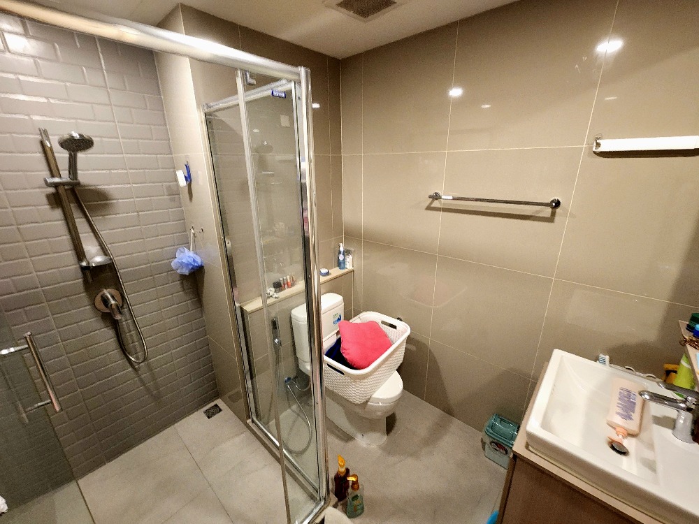 ให้เช่าคอนโดปิ่นเกล้า จรัญสนิทวงศ์ : สถานะตามภาพปก**จอดรถได้ 2 คัน แบบ 2 ห้องนอน 2 น้ำ หายาก ห้องมุมทิศใต้และตะวันออก** ให้เช่า The Tree Charan 30