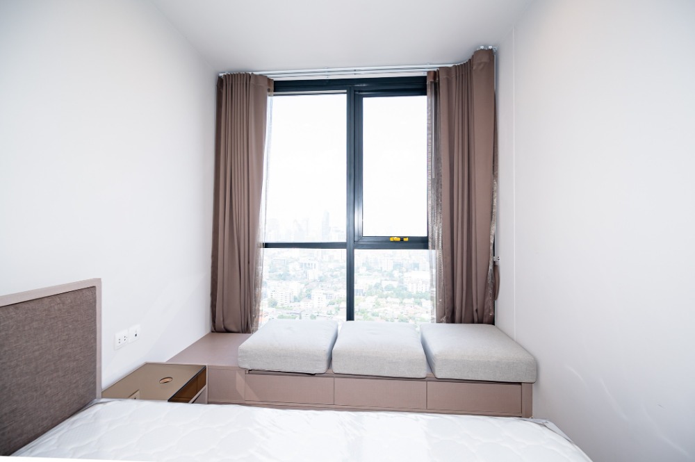 For RentCondoSukhumvit, Asoke, Thonglor : 🎉🎉Oka House 🎉🎉 Beautiful decoration, fully furnished, electric equipment, new room, gig, only 20,000 baht, there are many rooms.