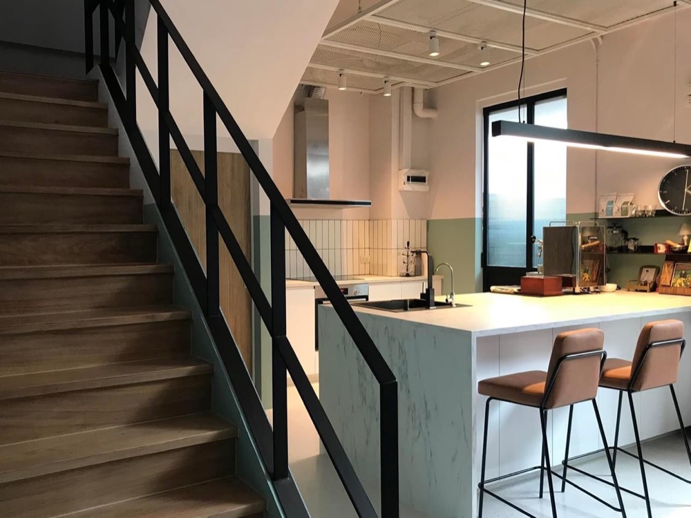 For SaleTownhomeSukhumvit, Asoke, Thonglor : For Sale with tenant til September 26
House Sukhumvit 71, 4 bedrooms near BTS Phra Khanong.