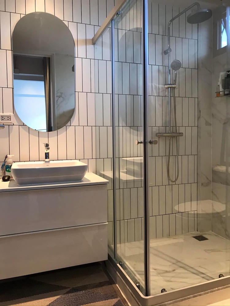 For SaleTownhomeSukhumvit, Asoke, Thonglor : For Sale with tenant til September 26
House Sukhumvit 71, 4 bedrooms near BTS Phra Khanong.