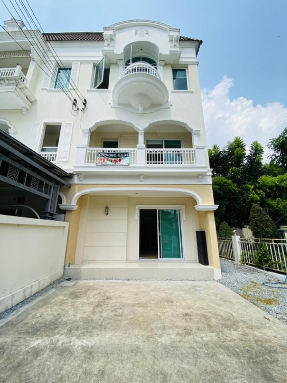 ขายทาวน์โฮมท่าพระ ตลาดพลู วุฒากาศ : เมโทรพาร์ค สาทร กัลปพฤกษ์ (Metro Park Sathorn) ใกล้ MRT BTS บางหว้าขายทาวน์โฮมหลังมุม 3 ชั้น