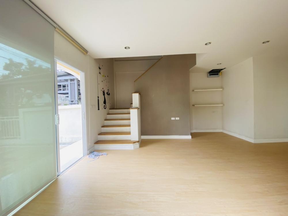 ขายทาวน์โฮมท่าพระ ตลาดพลู วุฒากาศ : เมโทรพาร์ค สาทร กัลปพฤกษ์ (Metro Park Sathorn) ใกล้ MRT BTS บางหว้าขายทาวน์โฮมหลังมุม 3 ชั้น