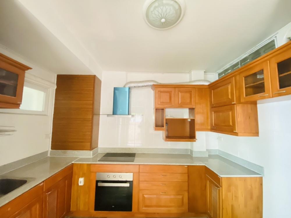 ขายทาวน์โฮมท่าพระ ตลาดพลู วุฒากาศ : เมโทรพาร์ค สาทร กัลปพฤกษ์ (Metro Park Sathorn) ใกล้ MRT BTS บางหว้าขายทาวน์โฮมหลังมุม 3 ชั้น