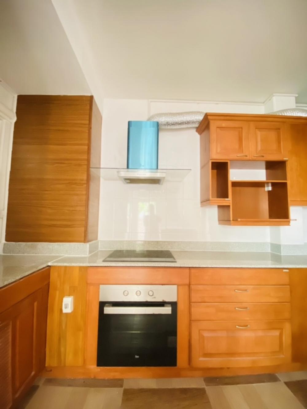 ขายทาวน์โฮมท่าพระ ตลาดพลู วุฒากาศ : เมโทรพาร์ค สาทร กัลปพฤกษ์ (Metro Park Sathorn) ใกล้ MRT BTS บางหว้าขายทาวน์โฮมหลังมุม 3 ชั้น