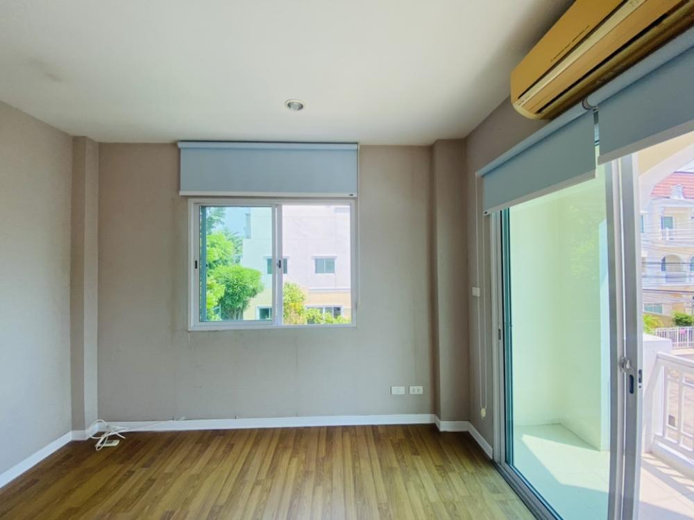 ขายทาวน์โฮมท่าพระ ตลาดพลู วุฒากาศ : เมโทรพาร์ค สาทร กัลปพฤกษ์ (Metro Park Sathorn) ใกล้ MRT BTS บางหว้าขายทาวน์โฮมหลังมุม 3 ชั้น