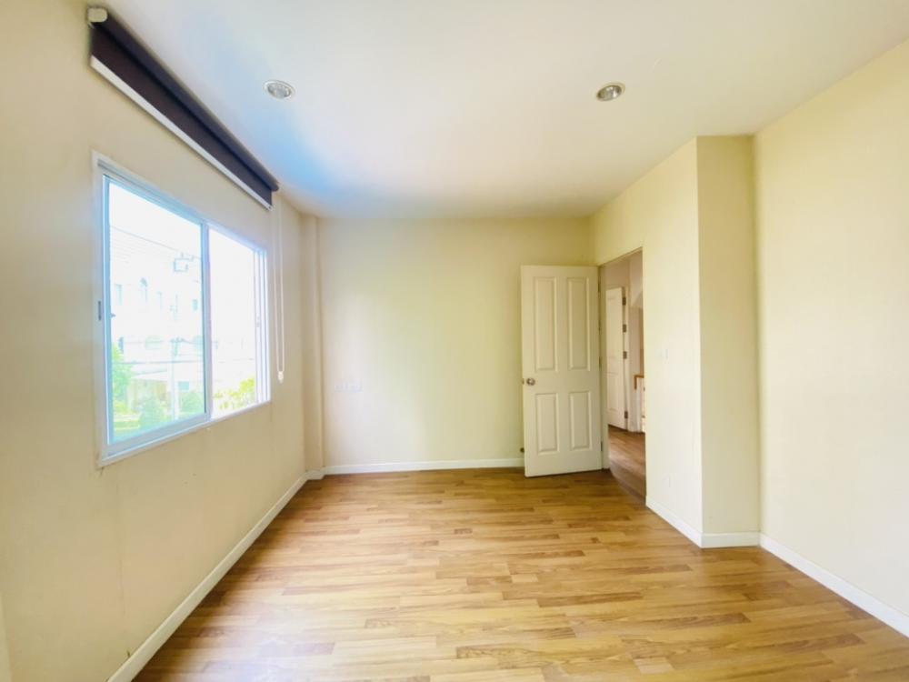 ขายทาวน์โฮมท่าพระ ตลาดพลู วุฒากาศ : เมโทรพาร์ค สาทร กัลปพฤกษ์ (Metro Park Sathorn) ใกล้ MRT BTS บางหว้าขายทาวน์โฮมหลังมุม 3 ชั้น